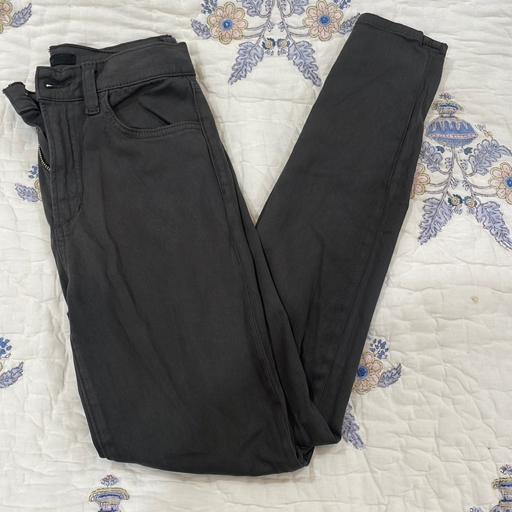 Joes jeans the Charlie skinny ankle size 26